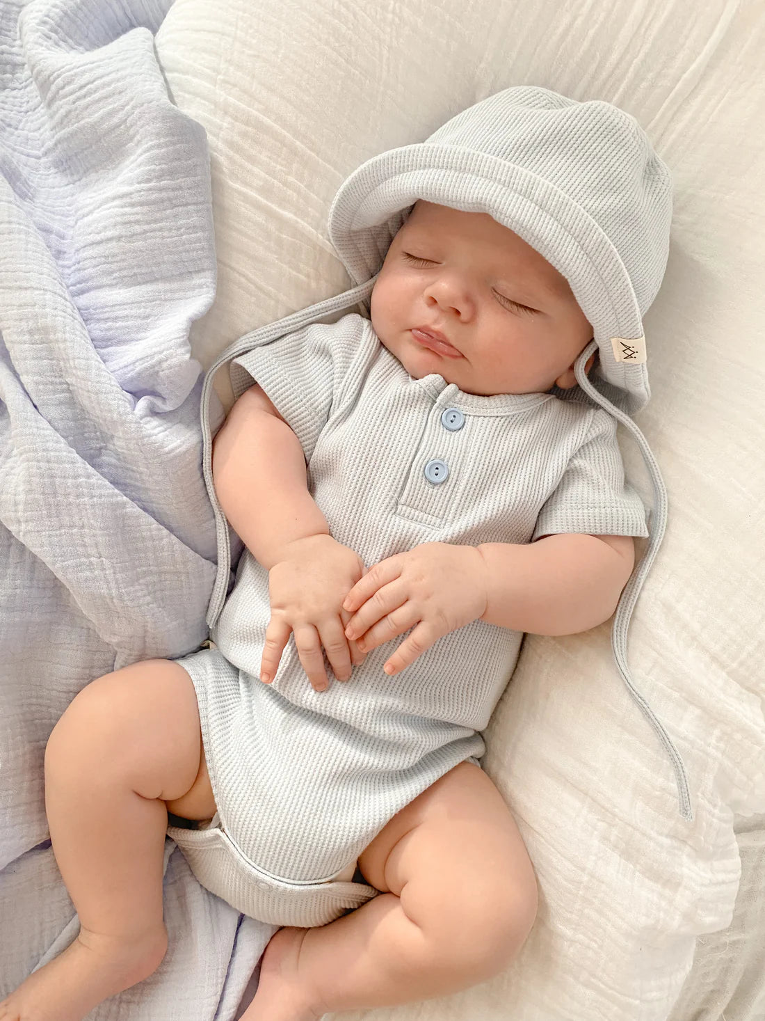 3 Little Crowns - Summer Bodysuit & Sunhat | Sky Blue