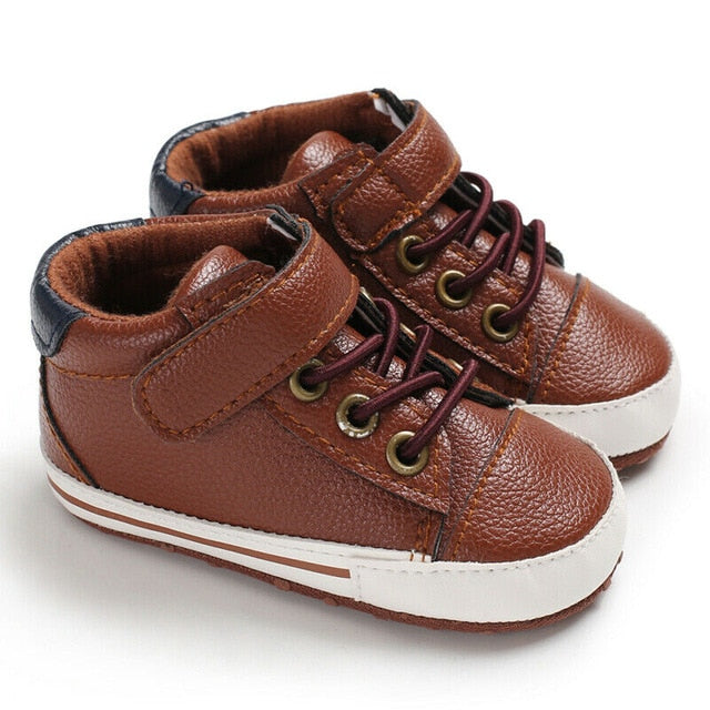 Riley Kicks | Brown